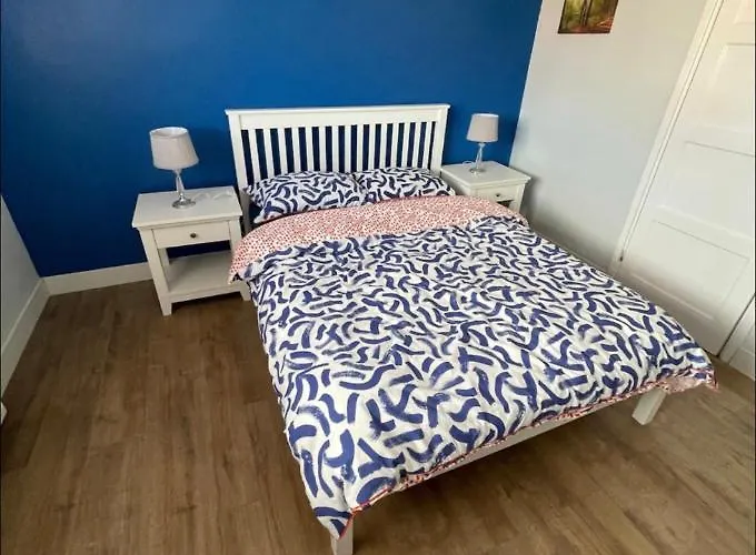 Mia Property 2 Гостьовий будинок Бристоль