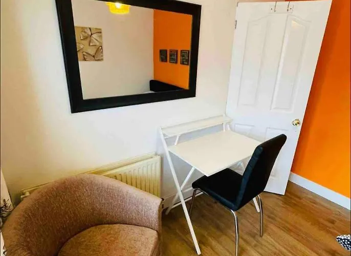 Гостьовий будинок Mia Property 2 *