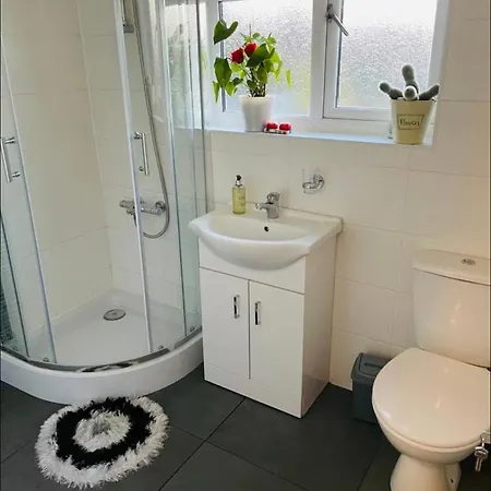 Гостевой дом Mia Property 2 *