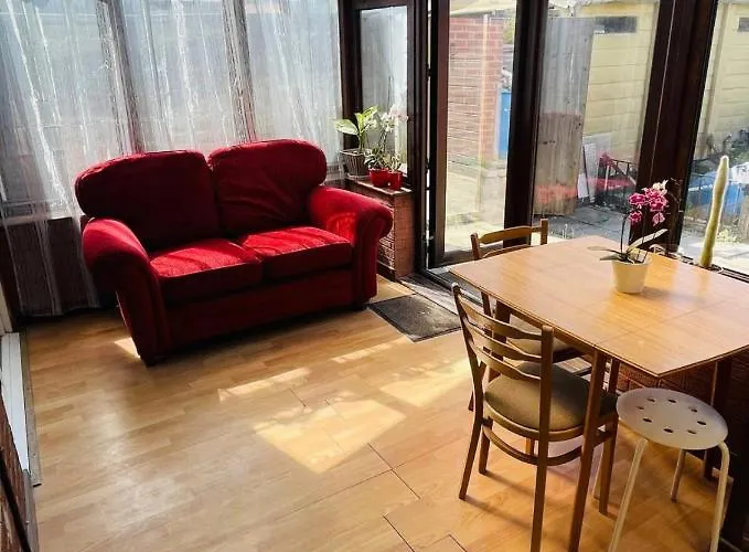 Guest house Mia Property 2 *